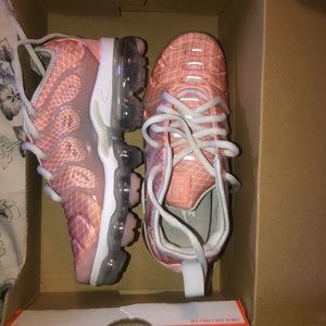Nike Pink Air VaporMax Plus Sneakers